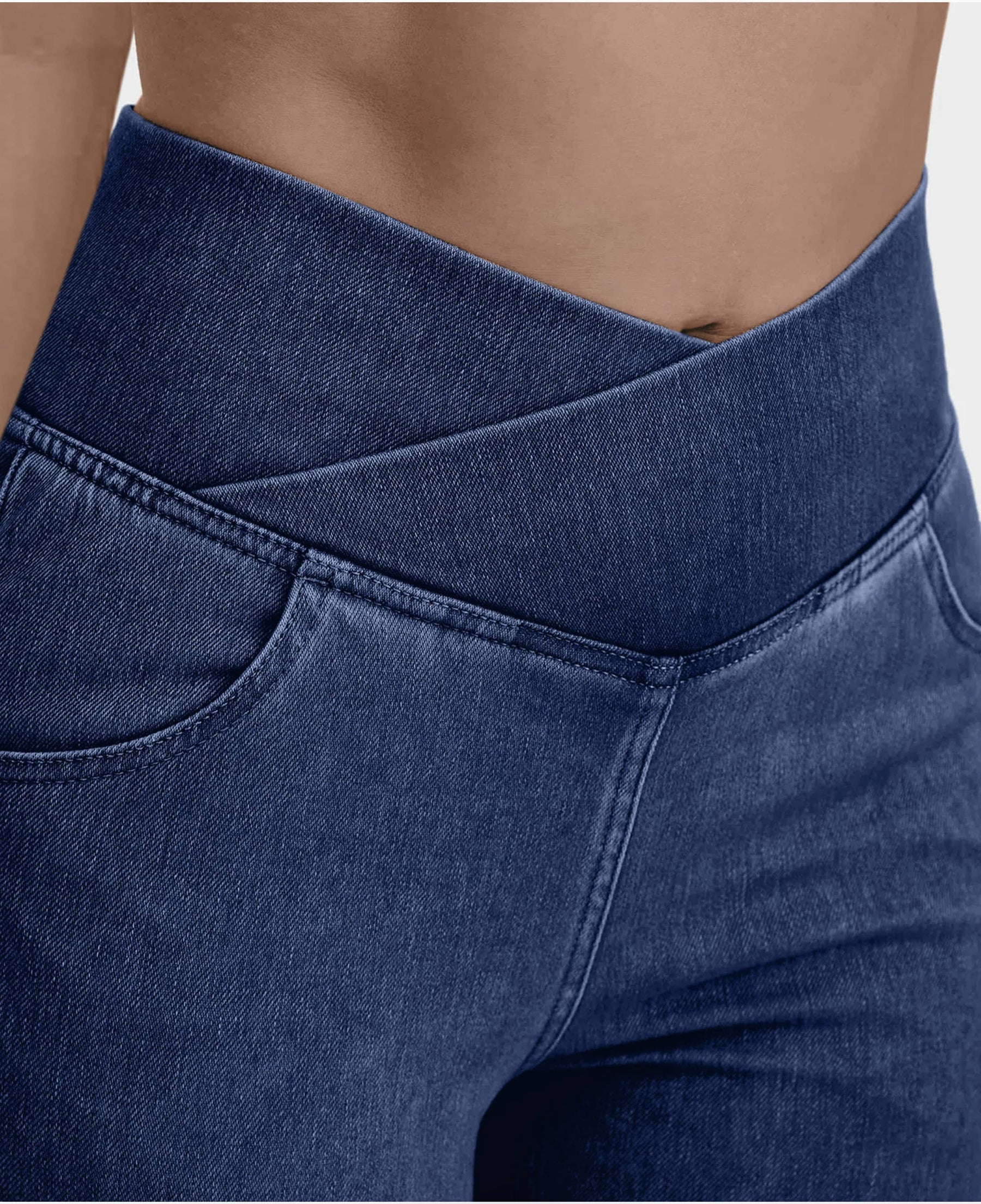 Calça Jeans de Cintura Alta Cruzada - Compre 1 Leve 2